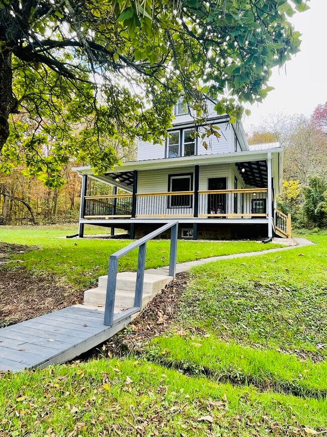 23734 Tannery Rd in Burnt Cabins, PA - Building Photo - Building Photo