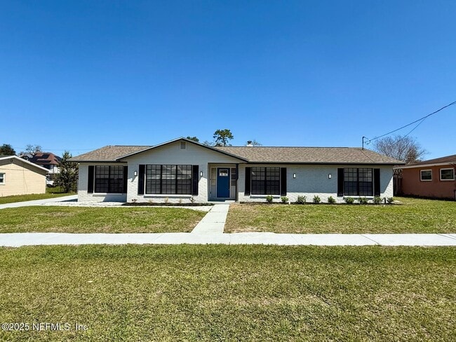 2793 Greenridge Rd