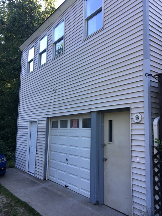 284 Turnpike Rd, Unit 3 in New Ipswich, NH - Foto de edificio