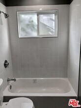 815 S Sherbourne Dr in Los Angeles, CA - Building Photo - Building Photo