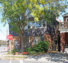 1383-1385 King St E in Hamilton, ON - Building Photo - Building Photo