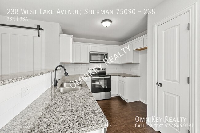 238 W Lake Ave in Sherman, TX - Building Photo - Building Photo