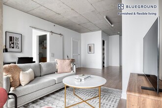 311 W Illinois St in Chicago, IL - Building Photo - Building Photo