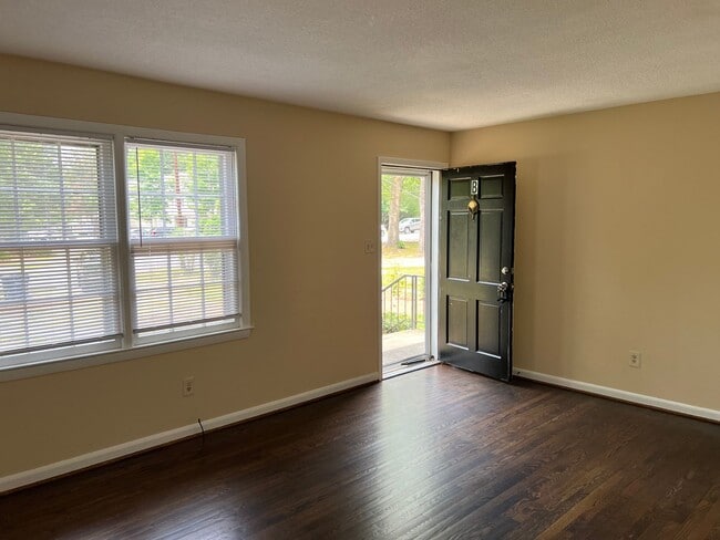 717 Grove Ave in Raleigh, NC - Building Photo - Building Photo