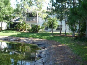 6327 Green Oaks Cir in Bradenton, FL - Building Photo - Building Photo