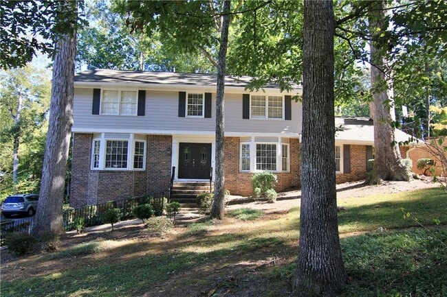 property at 3571 Sunderland Cir NE