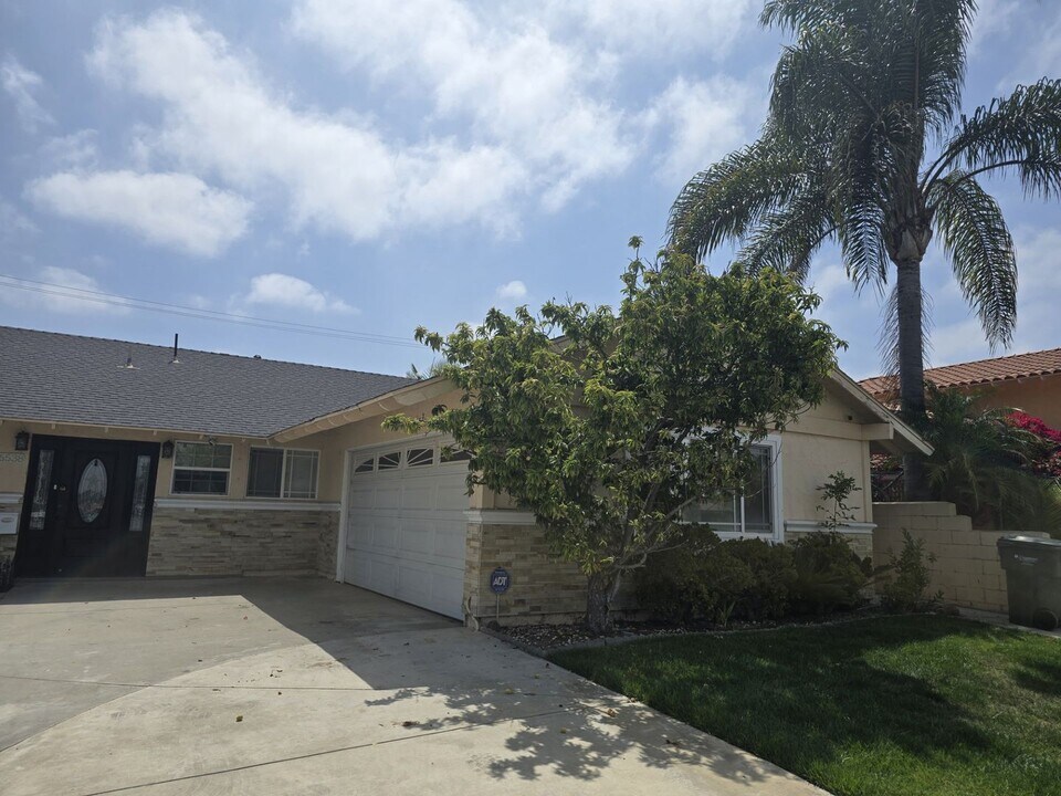 16538 Lassen St in Fountain Valley, CA - Building Photo