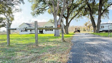 13309 FM359 in Hempstead, TX - Building Photo - Building Photo