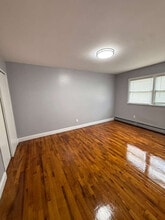 364 Williamson St in Elizabeth, NJ - Foto de edificio - Building Photo