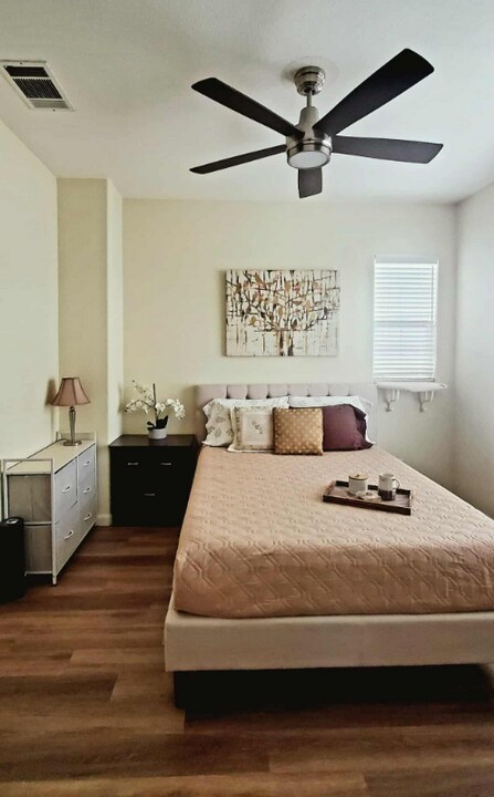 4503 Sweet Water St in Antioch, CA - Foto de edificio