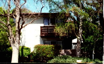 1332 Palos Verdes Dr Apartments