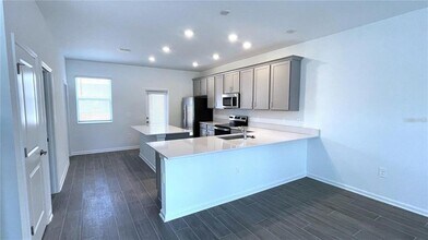 1663 Cross Prairie Pkwy in Kissimmee, FL - Building Photo - Building Photo