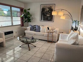 17 Westbury E in Deerfield Beach, FL - Building Photo