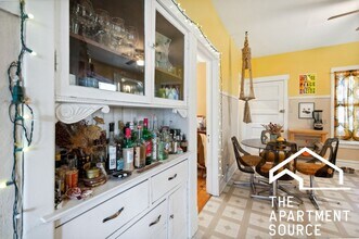 5128 W Henderson St, Unit 2 in Chicago, IL - Building Photo - Building Photo