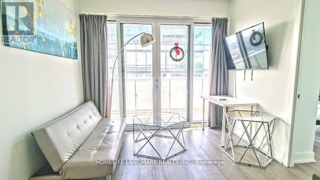 property at 7-5407 Grenville St