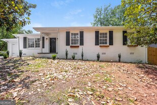 1988 Virginia Ave in College Park, GA - Building Photo