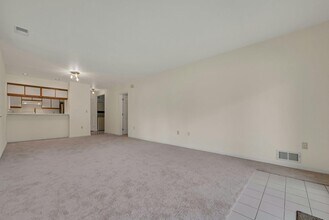 64 Hudson Point Ln in Ossining, NY - Building Photo - Building Photo