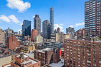 301 E 63rd St in New York, NY - Foto de edificio - Building Photo