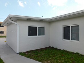 108 NW 48th Ave in Miami, FL - Building Photo - Building Photo