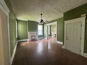 38 Walnut Ave in Wheeling, WV - Foto de edificio - Building Photo