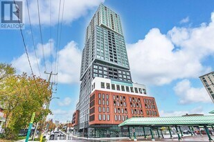 39 Mary St in Barrie, ON - Building Photo
