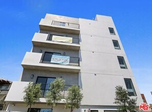 919 S Harvard Blvd in Los Angeles, CA - Building Photo - Building Photo