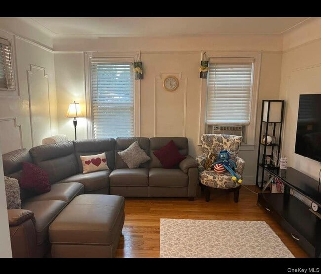 181 Verbena Ave in Floral Park, NY - Building Photo - Building Photo