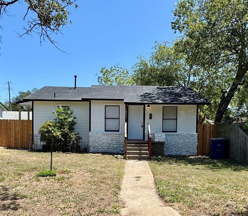 5413 Link Ave in Austin, TX - Foto de edificio