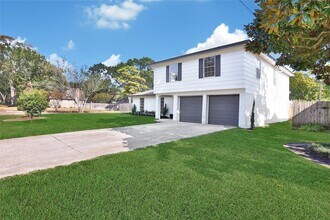 12826 Rolling Valley Dr in Cypress, TX - Building Photo - Building Photo