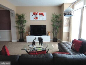 6866 Witton Cir in Gainesville, VA - Building Photo - Building Photo