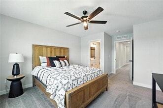 8708 SW Brickell Dr in Blue Springs, MO - Building Photo - Building Photo