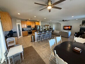 6251 Monticello Rd in Yucca Valley, CA - Building Photo - Building Photo