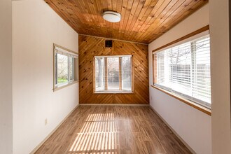 2296 NE 16th St in Fruitland, ID - Building Photo - Building Photo