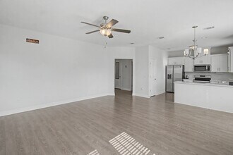 65 Gambrell Rd in Hinesville, GA - Building Photo - Building Photo