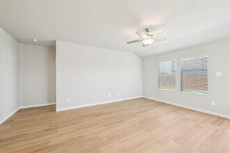 413 Loch Dr in Sherman, TX - Building Photo - Building Photo