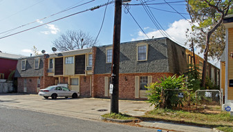 618 Independence St Apartments