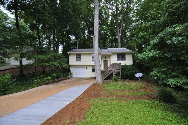 property at 459 Ridgetop Dr NW