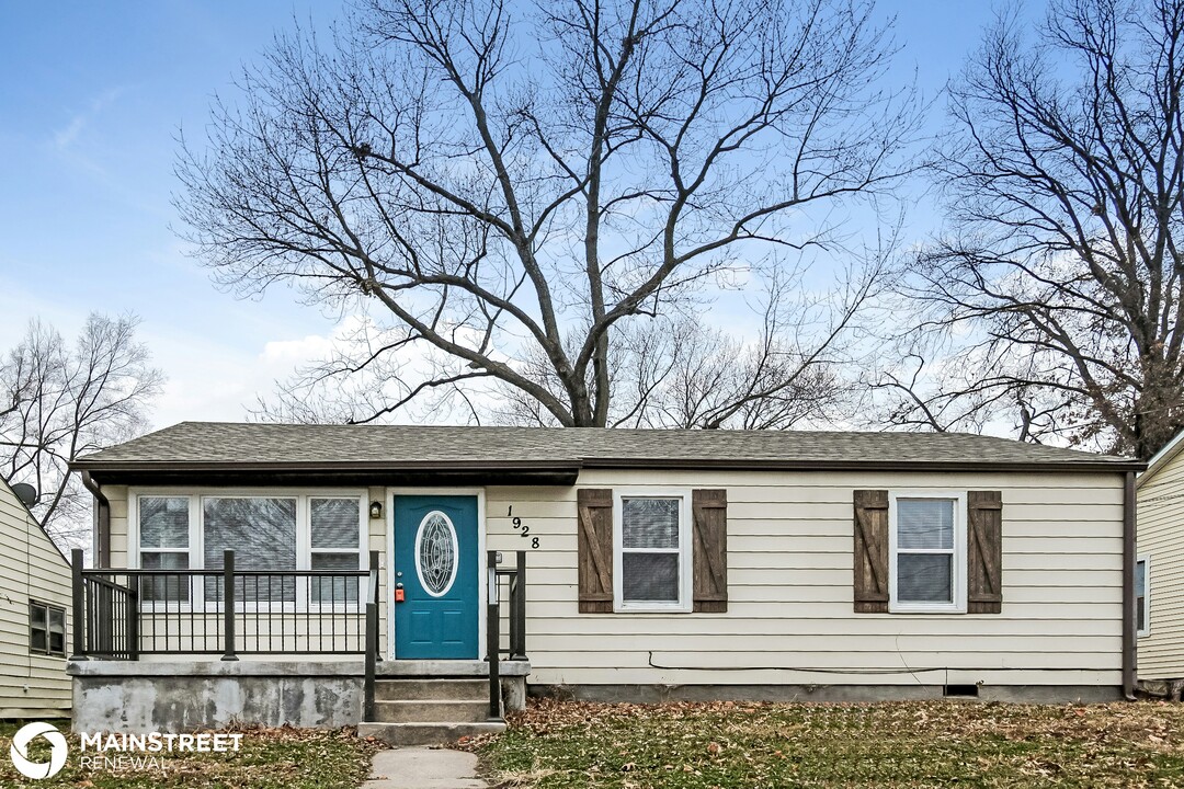 1928 2nd Ave in Leavenworth, KS - Building Photo