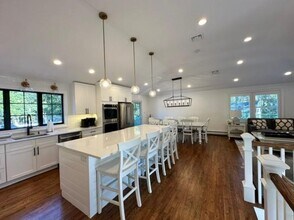 44 Eisenhower Dr in East Quogue, NY - Building Photo - Building Photo