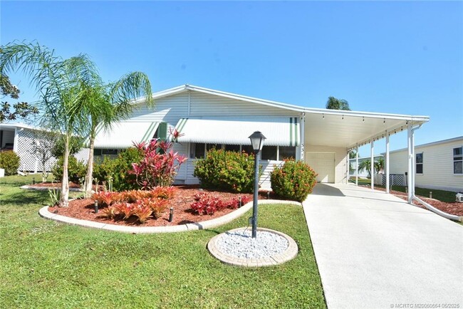 property at 3318 Columbrina Cir