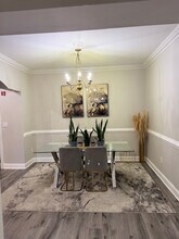 Room in Condo on Peachtree St NE in Atlanta, GA - Building Photo - Building Photo