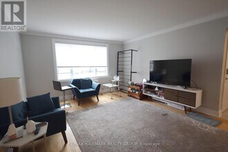 245-245 Pères-Blancs Ave in Ottawa, ON - Building Photo - Building Photo
