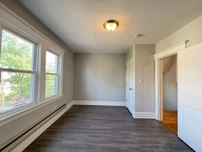 102 Vermont Ave, Unit 3 in Newark, NJ - Building Photo - Building Photo