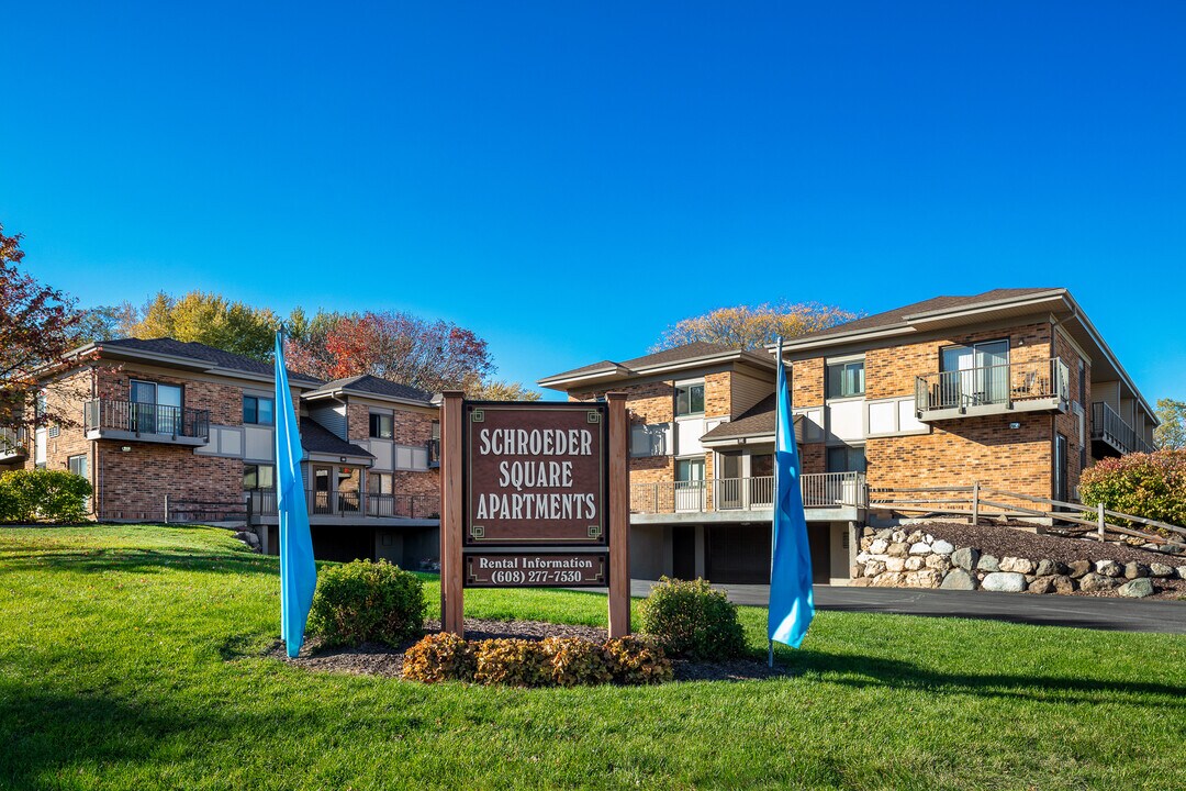 Schroeder Square Apartments in Madison, WI - Building Photo