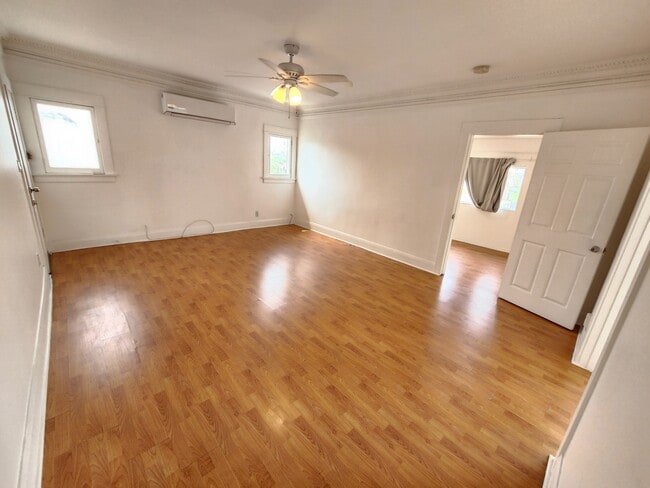 820 N Edgemont St in Los Angeles, CA - Building Photo - Building Photo