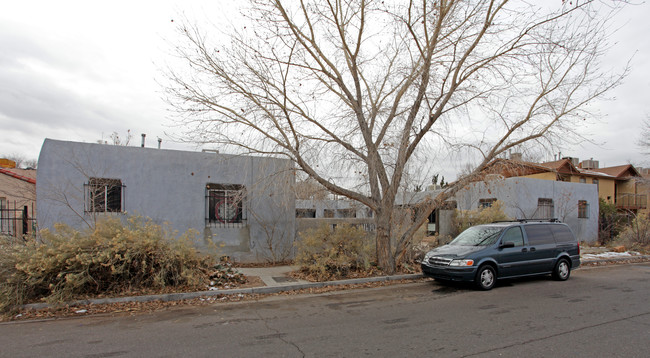 1110 Coal Ave SW in Albuquerque, NM - Building Photo - Building Photo