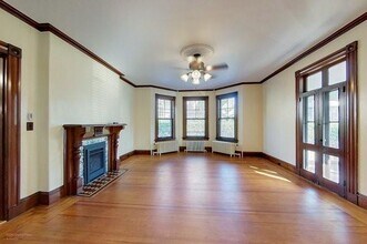 16 Bull St in Newport, RI - Building Photo - Building Photo