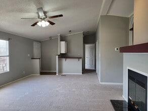 1050 Isenhour Ct in Maiden, NC - Building Photo - Building Photo