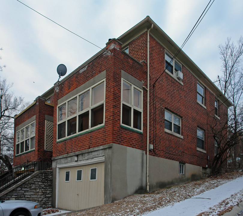 2351 Ravine St in Cincinnati, OH - Building Photo