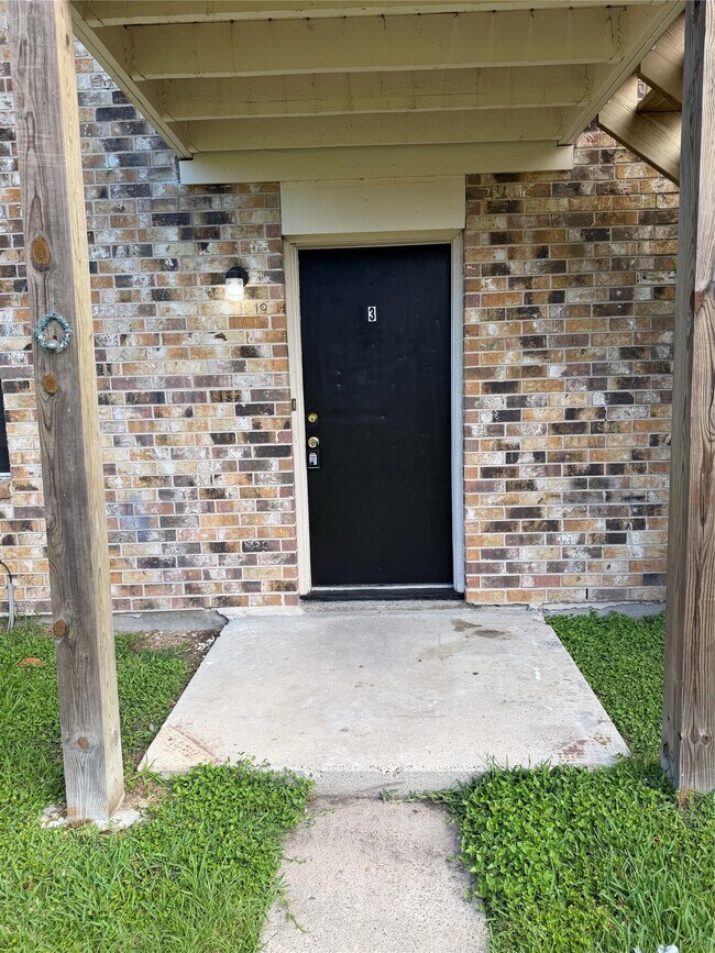 1614 Vauthier St in La Marque, TX - Foto de edificio - Building Photo